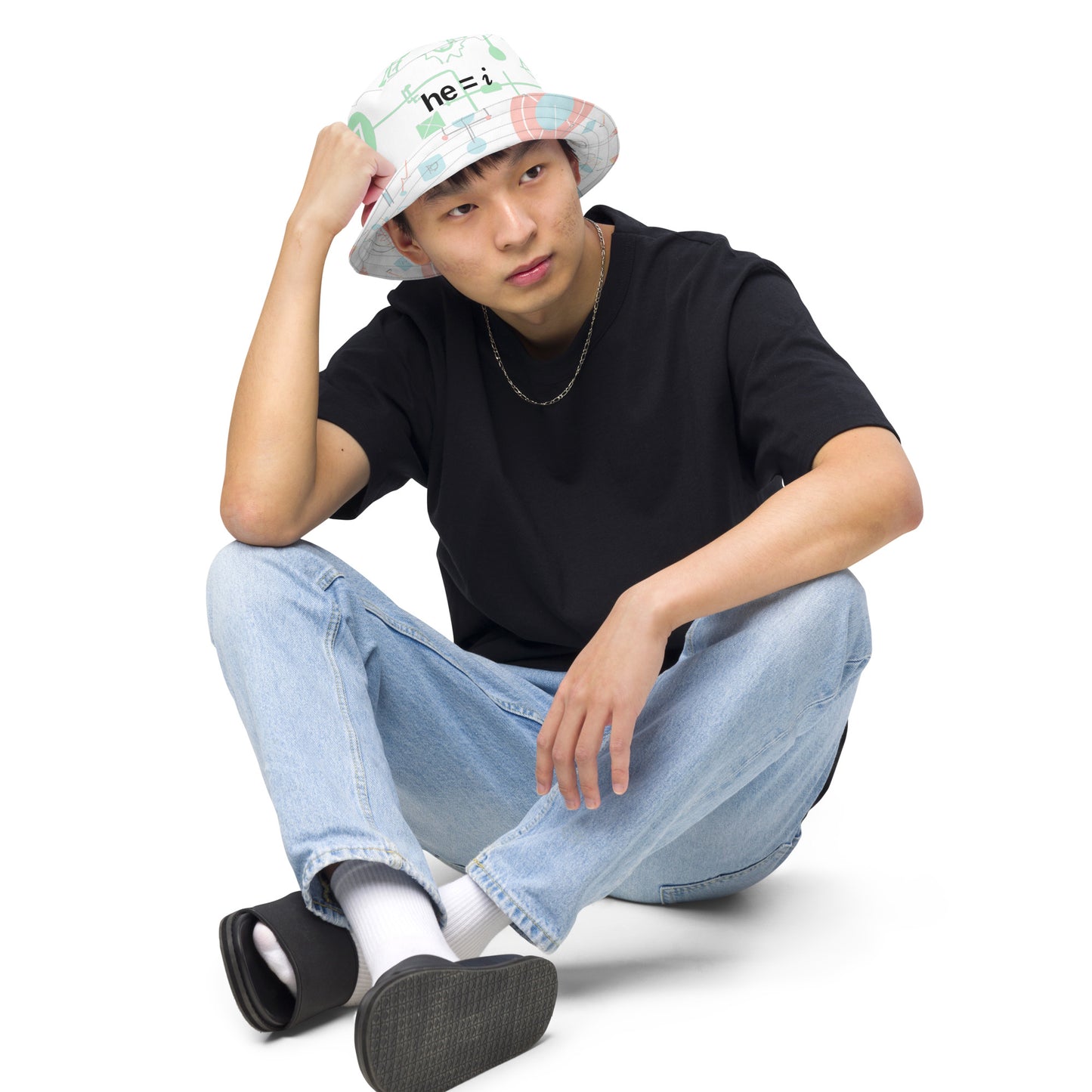 he = i - Reversible Bucket Hat